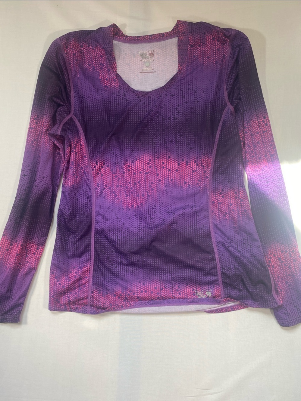 Mountain Hardwear Women’s Purple and Pink Long Sleeve Performance Tee